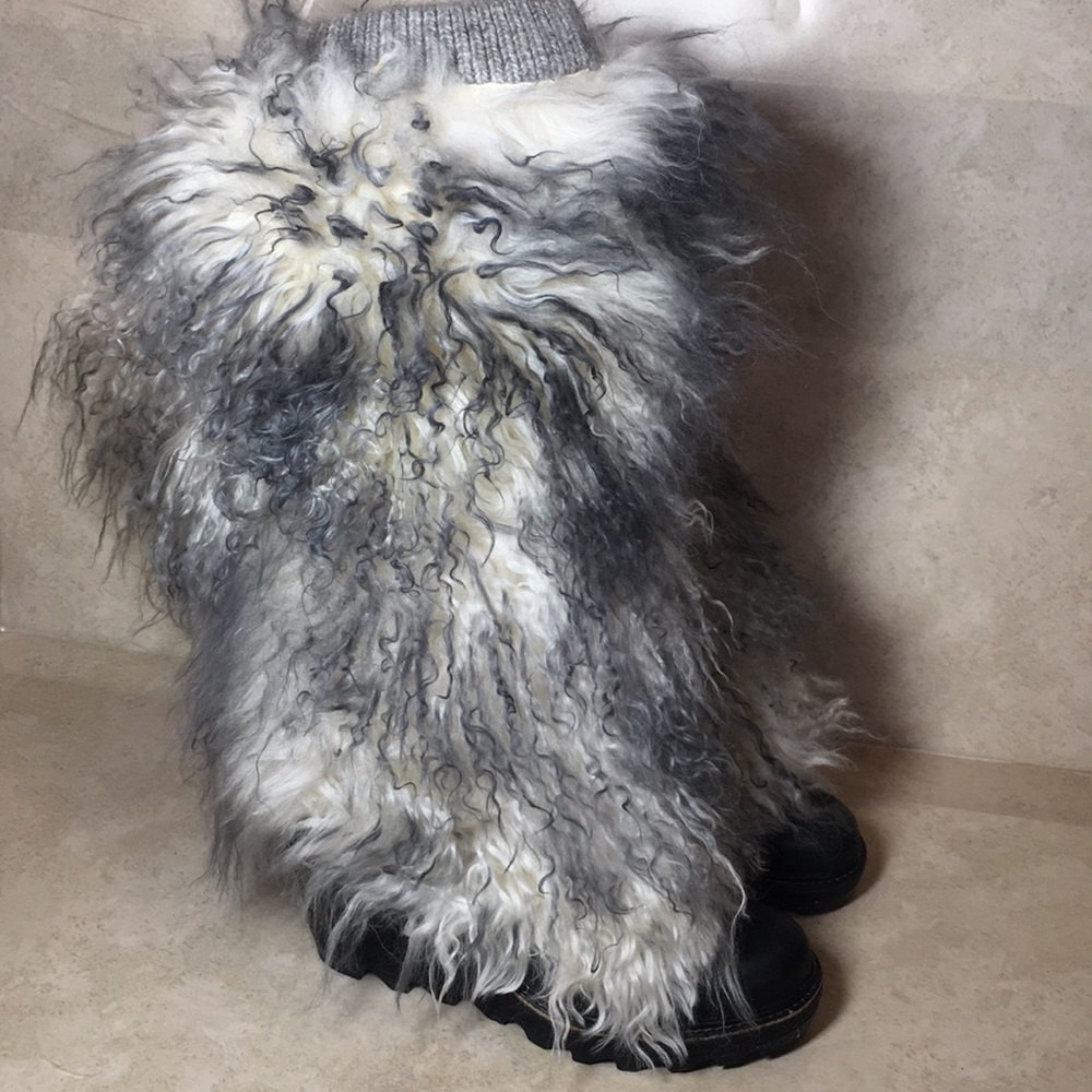 Sorel Wild Wooly Apres Ski Furry Boot